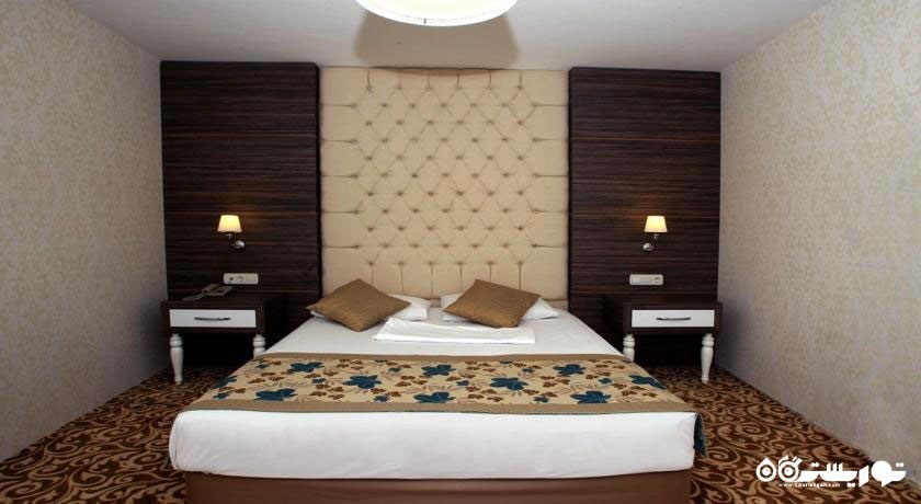 تخت بزرگ اتاق استاندارد